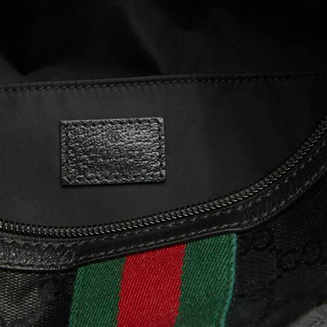 gucci men's toilet bag.